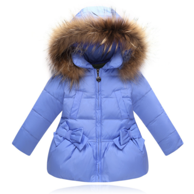 以品質(zhì)守護(hù)童真，金聯(lián)維品會中長款毛領(lǐng)羽絨服溫暖女童秋冬